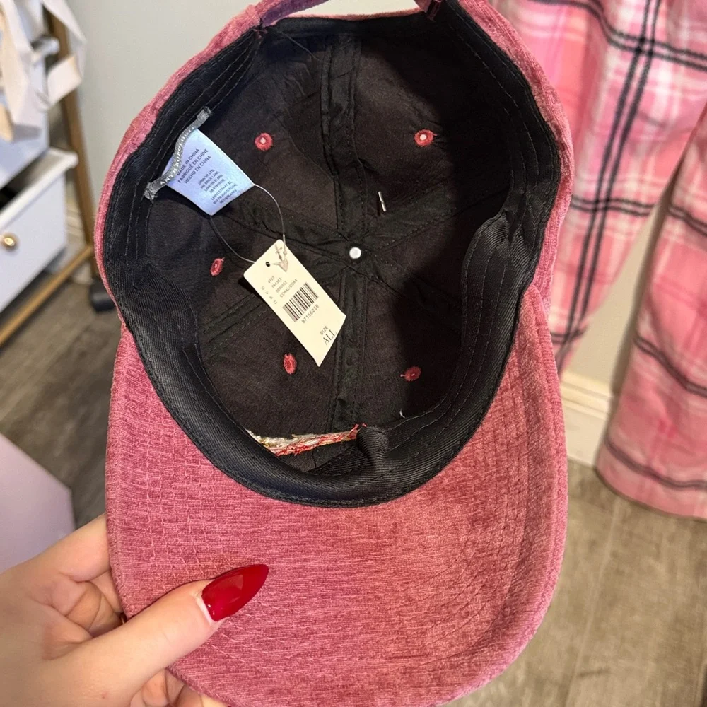 Anthropologie hat
